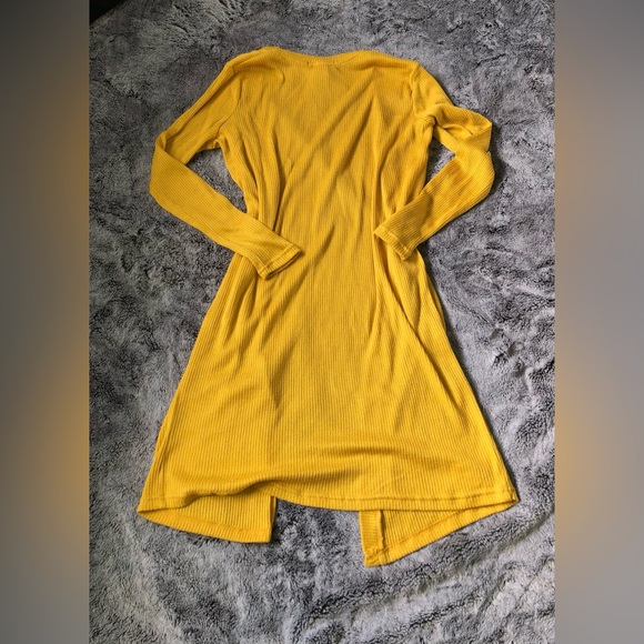 Long Cardigan - Picture 2 of 5